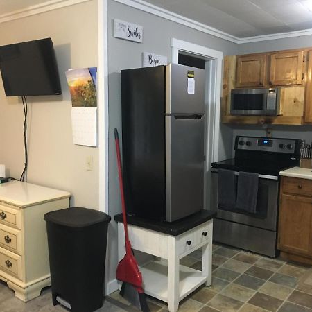 Just Like Being At Home- Newly Renovated Unit North Troy Bagian luar foto