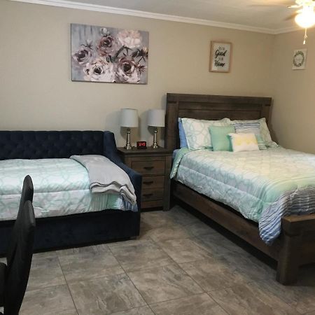 Just Like Being At Home- Newly Renovated Unit North Troy Bagian luar foto