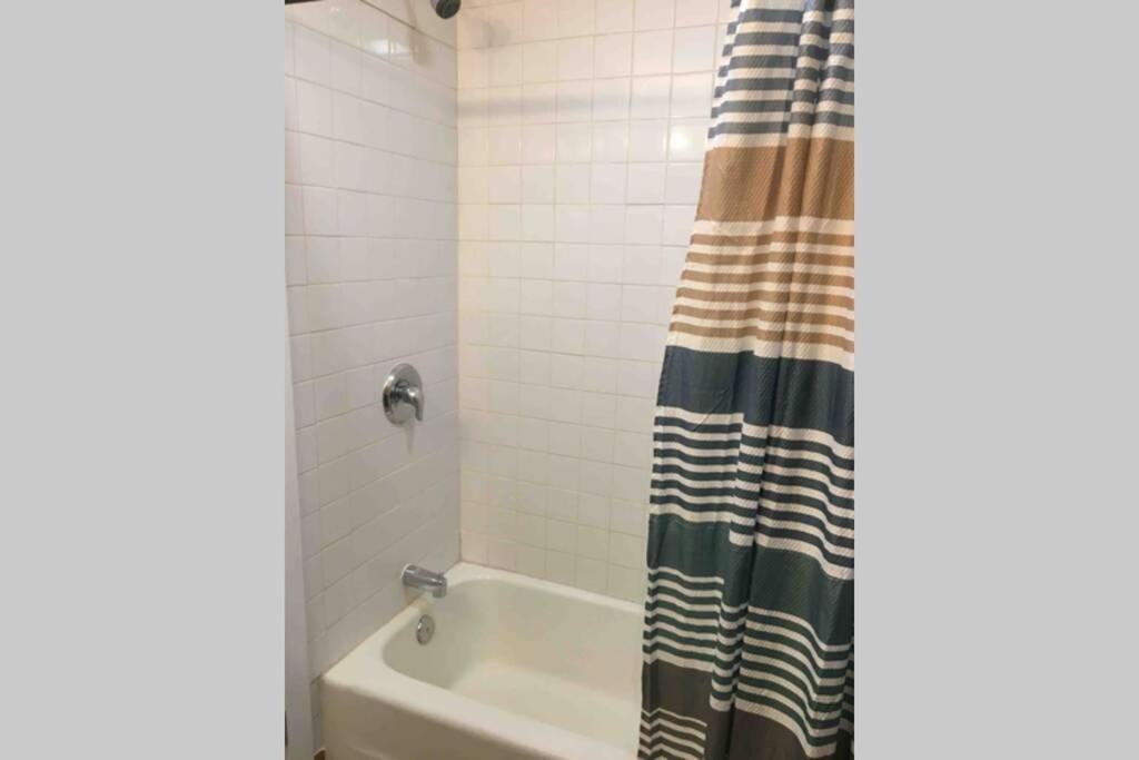 Just Like Being At Home- Newly Renovated Unit North Troy Bagian luar foto