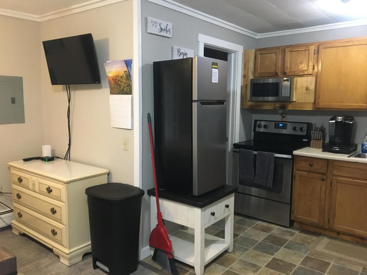 Just Like Being At Home- Newly Renovated Unit North Troy Bagian luar foto