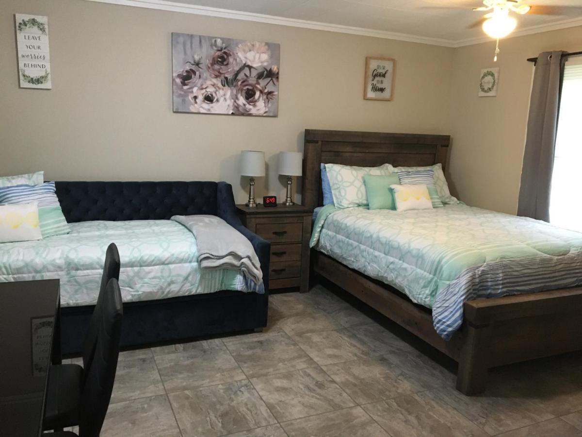 Just Like Being At Home- Newly Renovated Unit North Troy Bagian luar foto