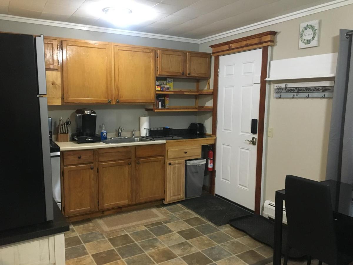 Just Like Being At Home- Newly Renovated Unit North Troy Bagian luar foto