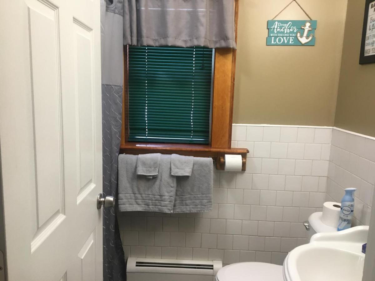 Just Like Being At Home- Newly Renovated Unit North Troy Bagian luar foto